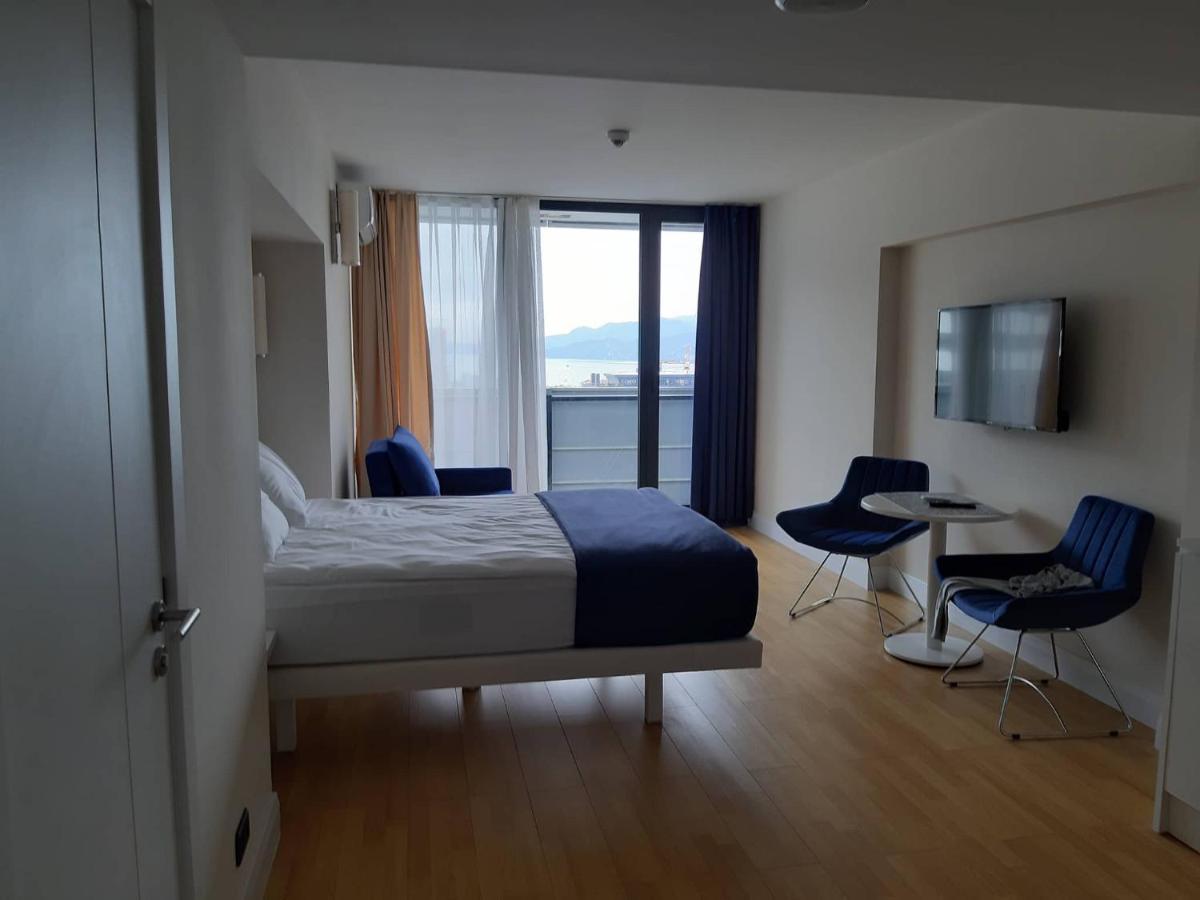 Orbi City Apartment 46Th Floor - Amazing View Batumi Esterno foto